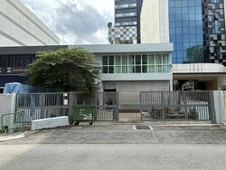 Macpherson Industrial Estate (D13), Warehouse #467292661